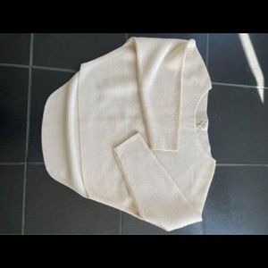 Wilfred cropped sweater in cream